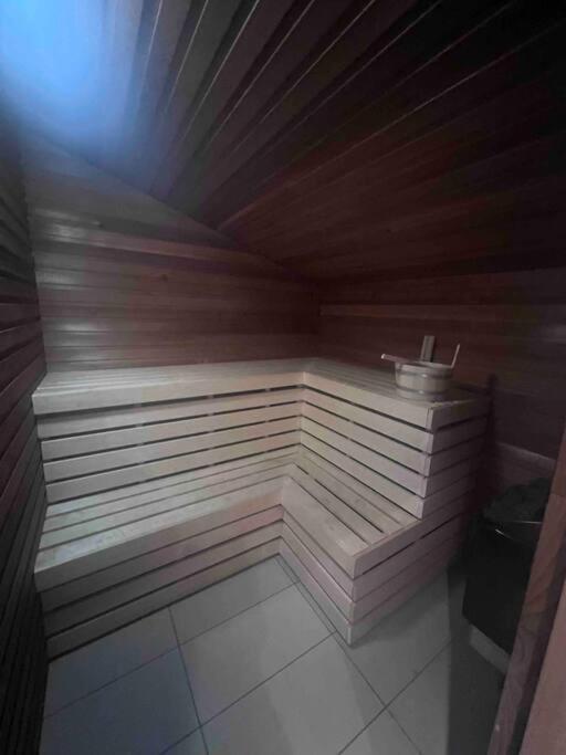 Langside Apartments Newhouse エクステリア 写真
