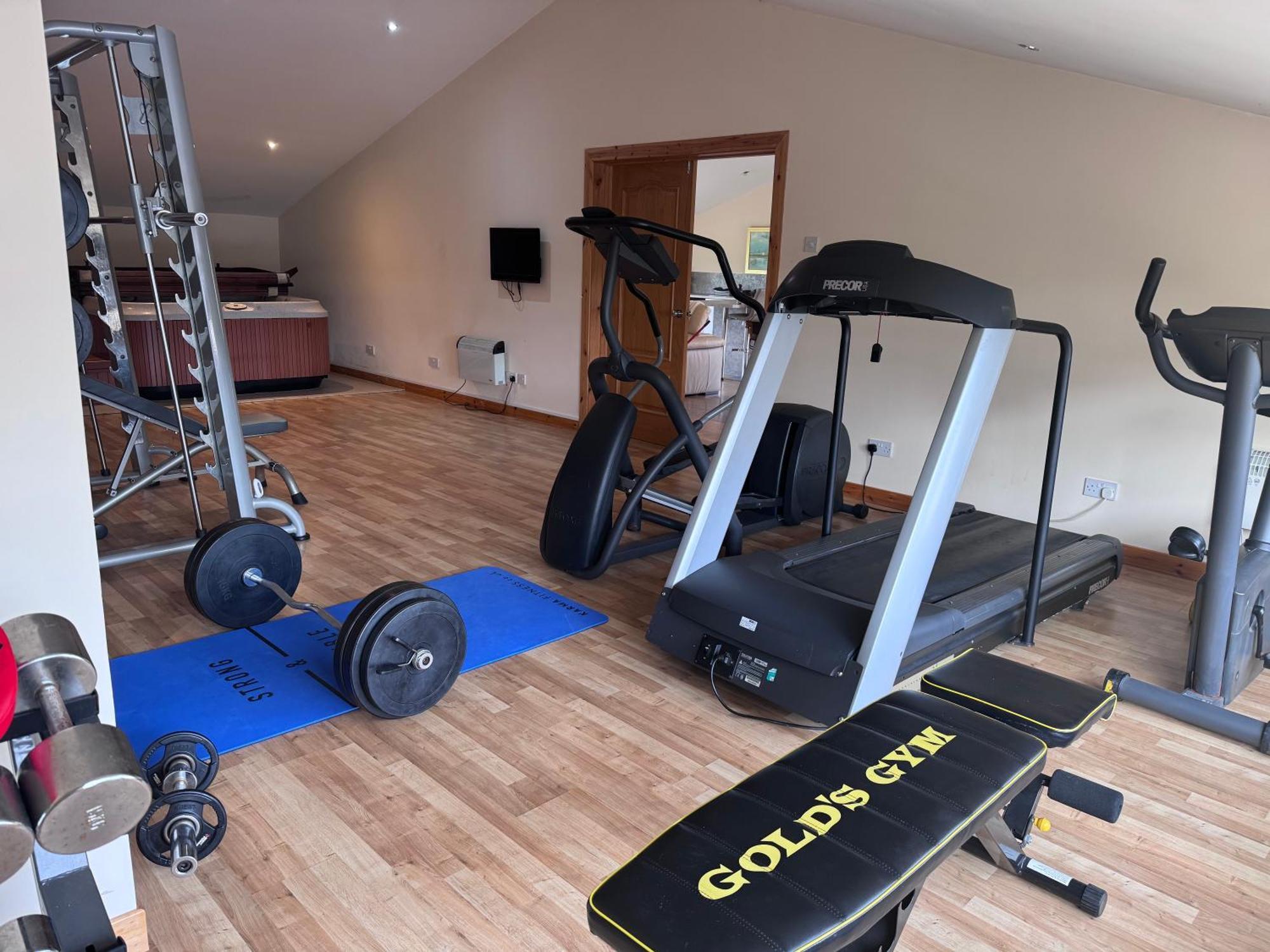 Langside Apartments Newhouse エクステリア 写真