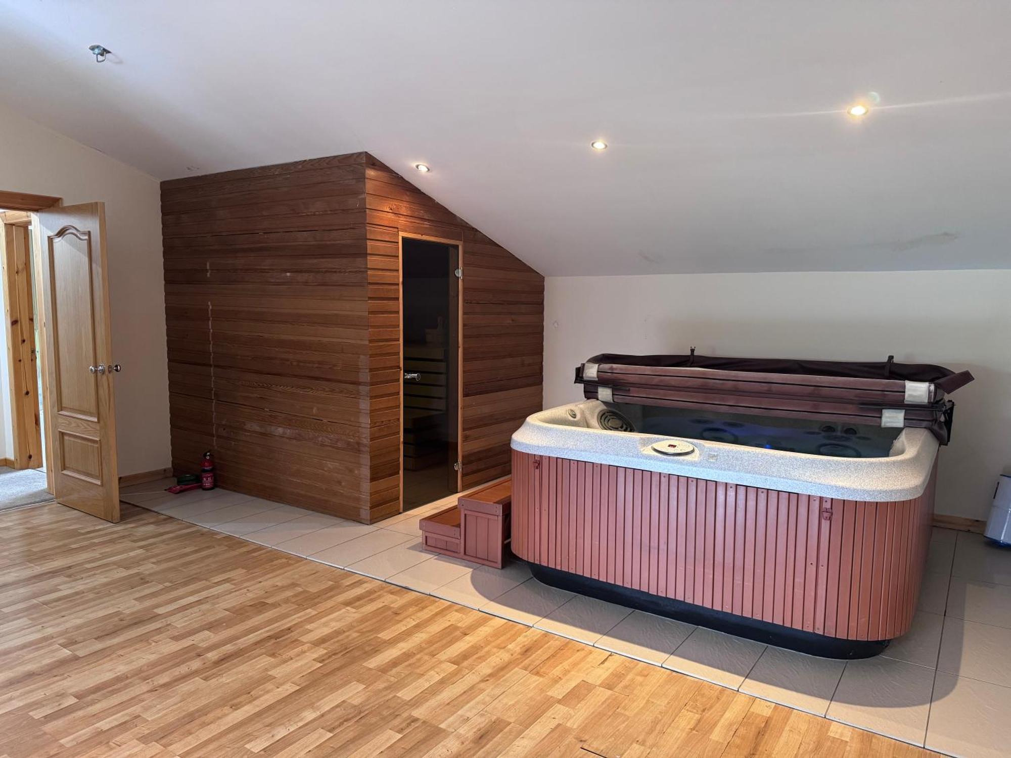 Langside Apartments Newhouse エクステリア 写真