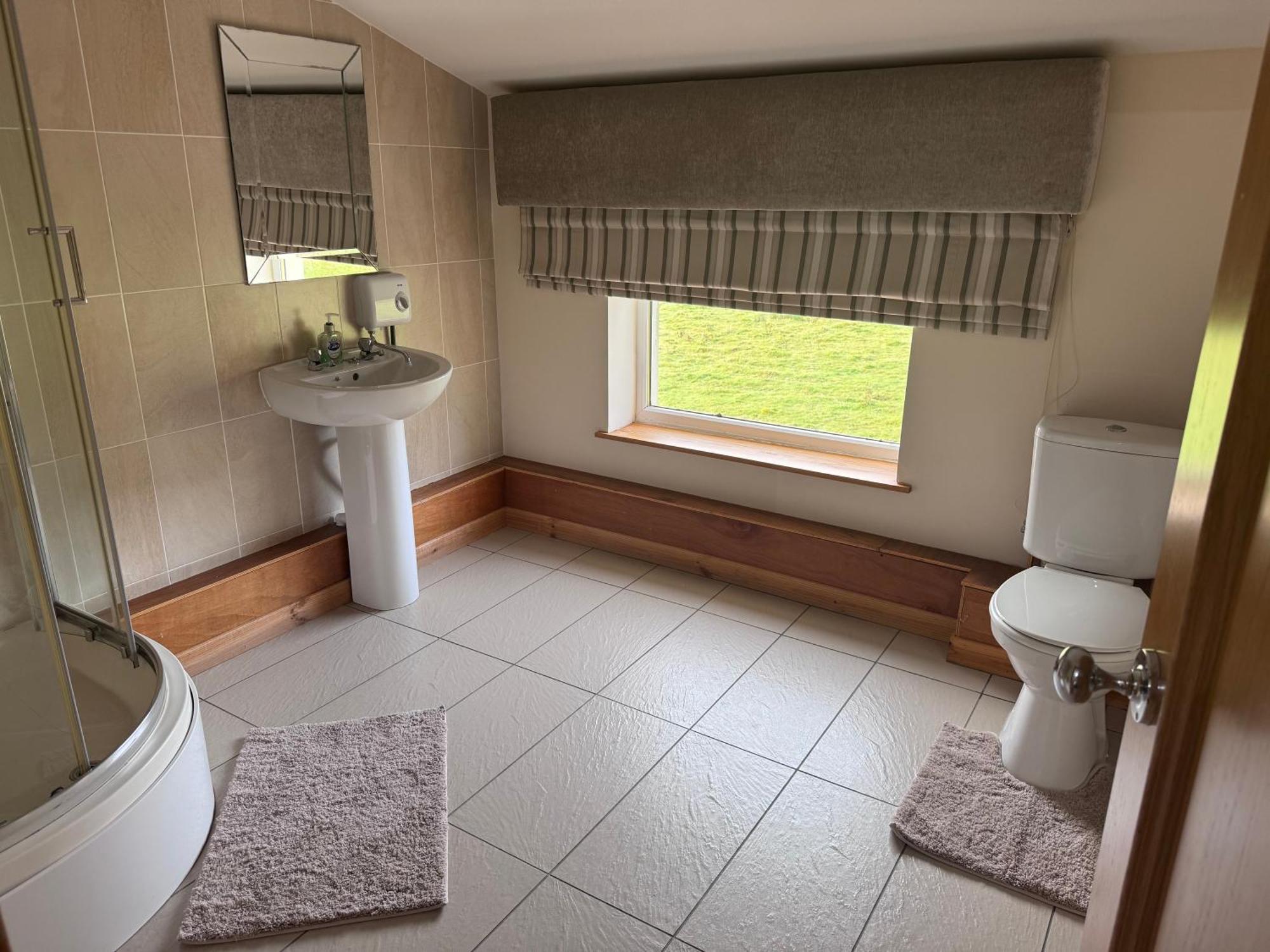 Langside Apartments Newhouse エクステリア 写真